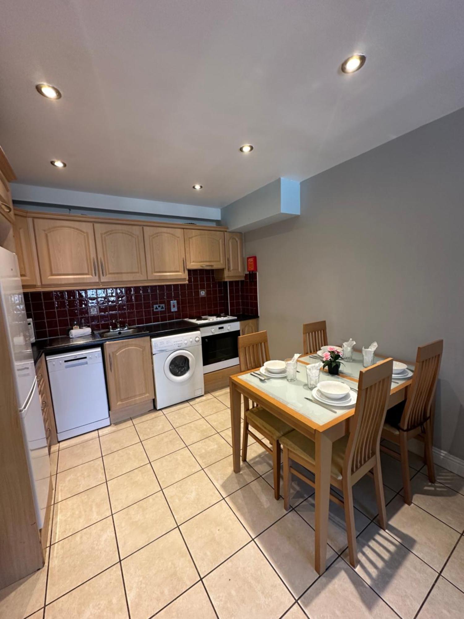 Waterlane Apartments Galway Exteriör bild